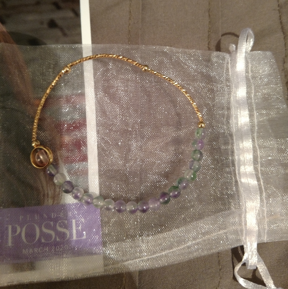 Plunder 7" elastic bracelet